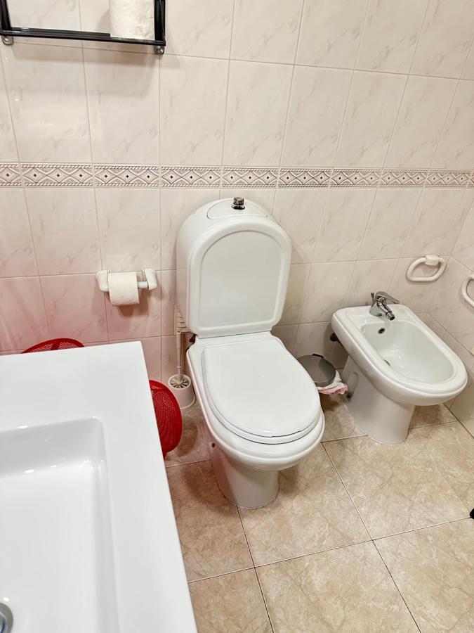 Alojamento Ramos Quarteira Exteriör bild